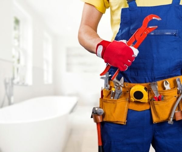 Abfluss in Dusche und Bad reinigen